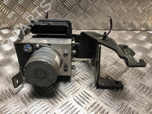 Used ABS pump CITROËN C4 III (BA_, BB_, BC_) ë-C4 (BCZKXC, BZCKSC) (136 hp) 31332234