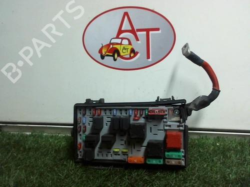 Boîte à Fusibles OPEL CORSA D (S07) 1.2 (L08, L68) (80 hp) 28286495