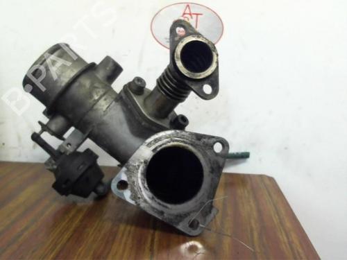 Used Throttle body FIAT PUNTO (188_) 1.9 JTD (101 hp) 30673407
