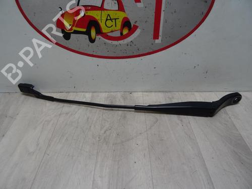 Used Front windshield wiper arm PEUGEOT 208 I (CA_, CC_) 1.6 HDi / BlueHDi 75 (75 hp) 13279368