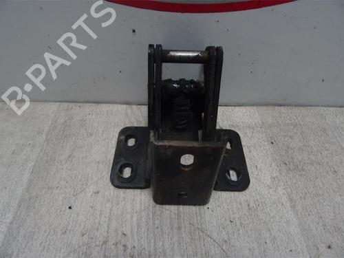 Used Hinge/Door check strap TOYOTA YARIS (_P13_) 1.5 Hybrid (NHP130_, NHP130) (101 hp) 13127746