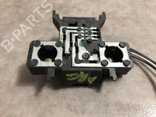 Used Licence plate light RENAULT MEGANE I (BA0/1_) 1.4 16V (BA0D, BA1H, BA0W, BA10) (95 hp) 26922855