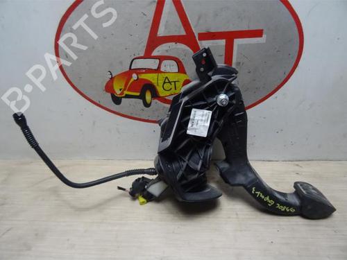 Clutch pedal PEUGEOT EXPERT Van (V_) 2.0 BlueHDi 180 | BP25297797I13 