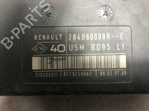 Used Fuse box RENAULT MEGANE III Hatchback (BZ0/1_, B3_) 1.5 dCi (106 hp) 25020342