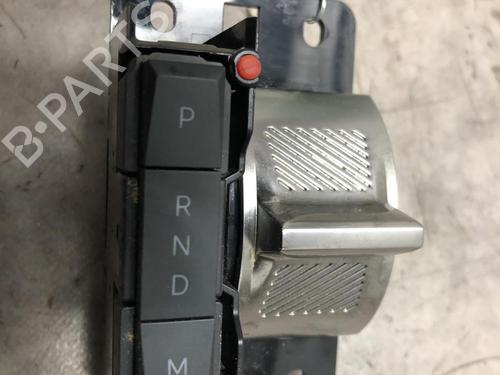 Used Shift knob Shift knob PEUGEOT 2008 II (UD_, US_, UY_, UJ_, UR_, UC_) 1.5 BlueHDI 130 (131 hp) 20625360 20625360