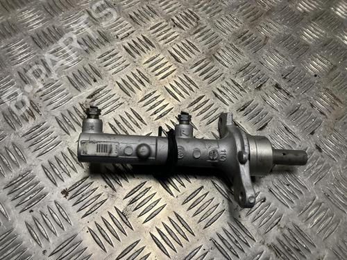 Used Brake master cylinder RENAULT TRAFIC III Van (FG_) 2.0 dCi 120 (FGMN) (120 hp) 32137770