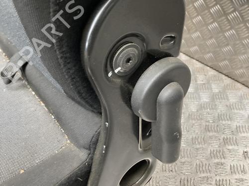 Right front seat RENAULT MASTER III Van (FV) 2.3 dCi 130 FWD (FV0M, FV0Y, FV0J, FV02, FV03) | BP33164744C16  - Image 7