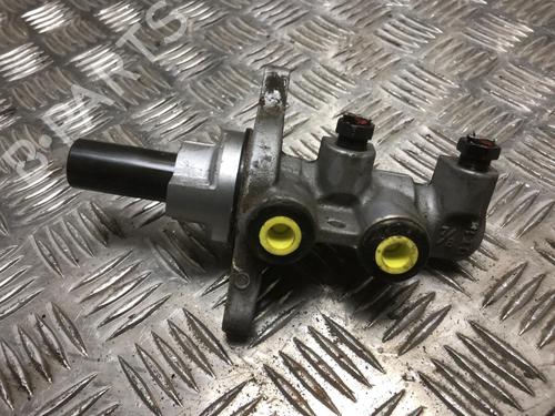 Used Brake master cylinder HYUNDAI ix35 (LM, EL, ELH) 1.7 CRDi (116 hp) 31196981
