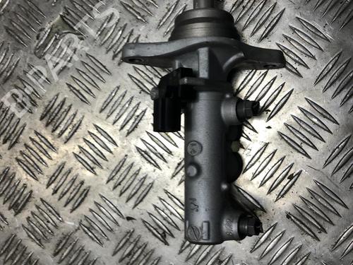 Brake master cylinder AUDI A1 (8X1, 8XK) 1.6 TDI | BP31185900M77