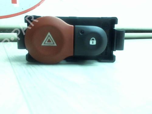 Used Warning switch RENAULT CLIO III (BR0/1, CR0/1) 1.5 dCi (75 hp) 13228758