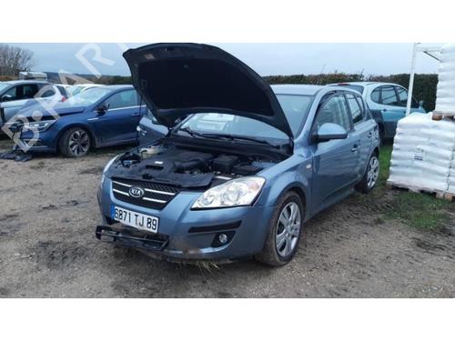 Querlenker links vorne KIA CEE'D Hatchback (ED) 1.6 CRDi 115 | BP25305476M12 