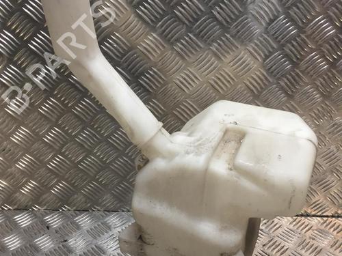 Windscreen washer tank HONDA CR-V I (RD) 2.0 16V 4WD (RD1, RD3) | BP25004463C113