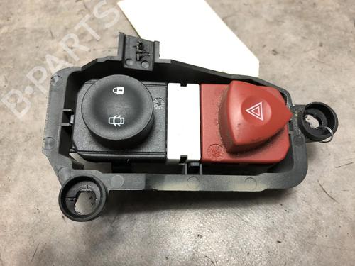 Used Warning switch RENAULT GRAND SCÉNIC II (JM0/1_) 2.0 (135 hp) 20622835