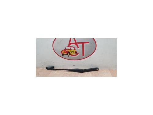 Used Front windshield wiper arm FORD FIESTA VI (CB1, CCN) 1.4 TDCi (68 hp) 15529516