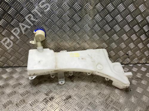 Used Windscreen washer tank Windscreen washer tank PEUGEOT 5008 II (MC_, MJ_, MR_, M4_) 1.5 BlueHDi 130 (MCYHZJ, MCYHZR, MCYHZX) (131 hp) 33610015 33610015