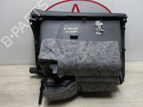 Used Glove box OPEL ASTRA J (P10) 1.7 CDTI (68) (110 hp) 20618024
