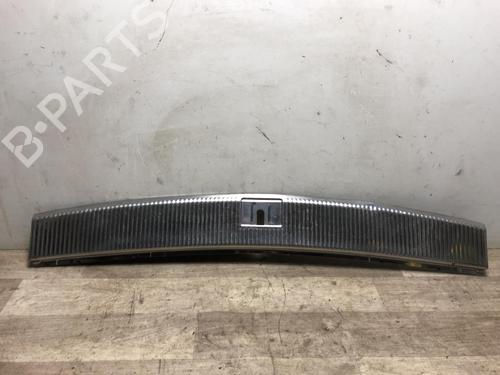 Used Boot lining VW TOUAREG (7LA, 7L6, 7L7) 3.0 V6 TDI (225 hp) 23873446