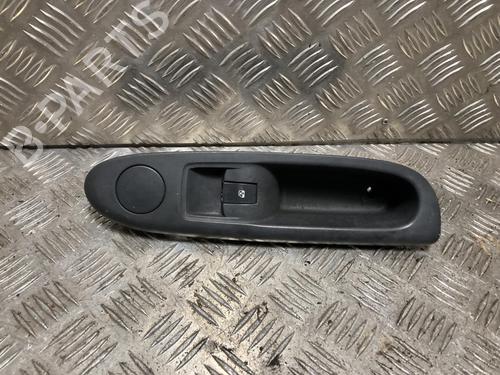 Used Right front window switch Right front window switch RENAULT CLIO II (BB_, CB_) 1.2 16V (BB05, BB0W, BB11, BB27, BB2T, BB2U, BB2V, CB05,... (75 hp) 35813378 35813378