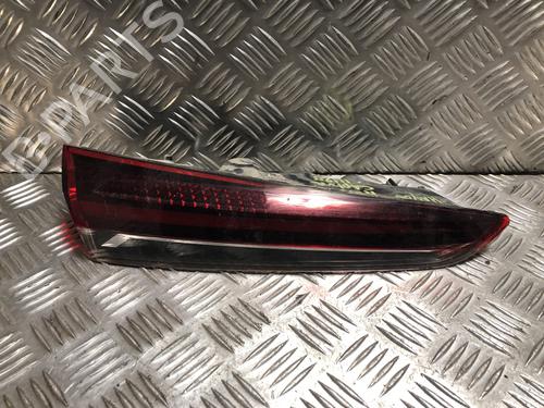 Used Left tailgate light Left tailgate light RENAULT CAPTUR II (HF_) E-TECH 145 (HFMU) (143 hp) 33547500 33547500