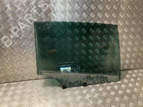 Used Rear right door window Rear right door window 38771613 38771613