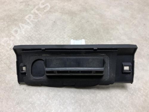 Used Tailgate handle PEUGEOT 206 Hatchback (2A/C) 1.4 16V (88 hp) 20614077