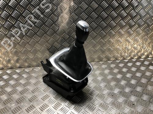 Palanca de cambios RENAULT MEGANE IV Hatchback (B9A/M/N_) 1.5 dCi 110 (B9A3) (110 hp) 31201008