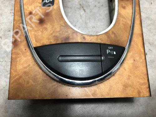 Switch MERCEDES-BENZ E-CLASS (W211) E 220 CDI (211.008) | BP20624692I30