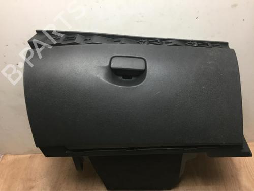Used Glove box RENAULT MEGANE III Coupe (DZ0/1_) 1.6 dCi (DZ00, DZ12, DZ2A, DZ13) (130 hp) 13226675