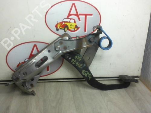 Used Clutch pedal Clutch pedal TOYOTA HIACE IV Bus (__H1_, __H2_) 2.5 D-4D (KLH12, KLH22) (117 hp) 23127980 23127980