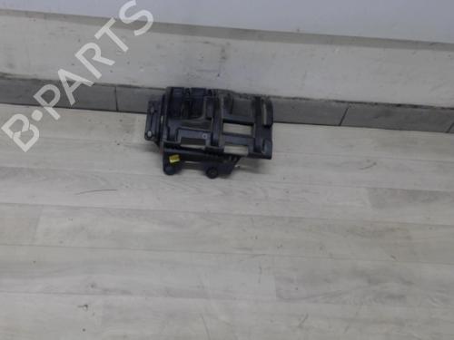 Used Rear bumper bracket PEUGEOT 5008 (0U_, 0E_) 1.6 HDi (110 hp) 20617888