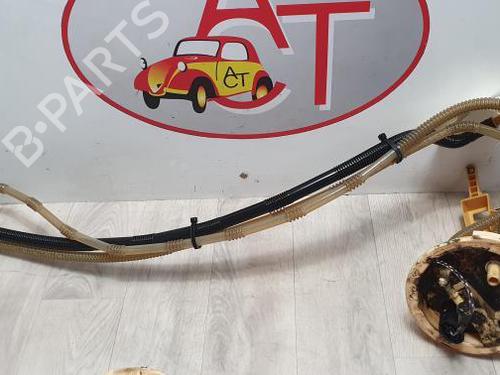 Used Fuel pump BMW 1 (E87) 118 d (122 hp) 23033735