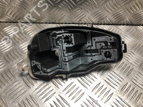 Nummerpladelys Nummerpladelys RENAULT TWINGO II (CN0_) 1.2 16V (CN04, CN0B) (75 hp) 33976543 33976543