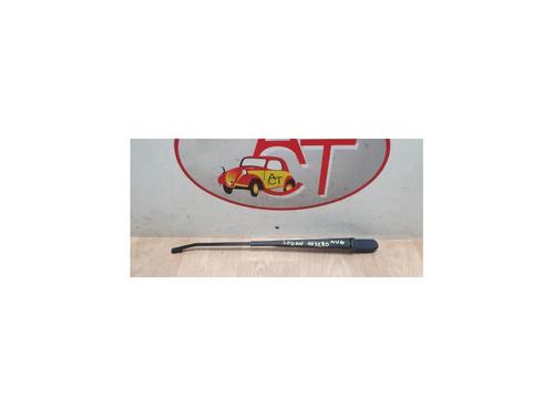 Used Front windshield wiper arm DACIA LOGAN MCV (KS_) 1.5 dCi (KS0W) (86 hp) 13279504