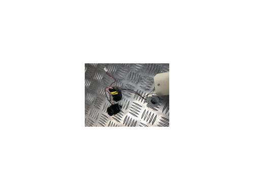 Used Licence plate light RENAULT GRAND SCÉNIC III (JZ0/1_) 1.5 dCi (JZ09, JZ0D, JZ10, JZ14, JZ1G, JZ29, JZ2C) (110 hp) 24492892
