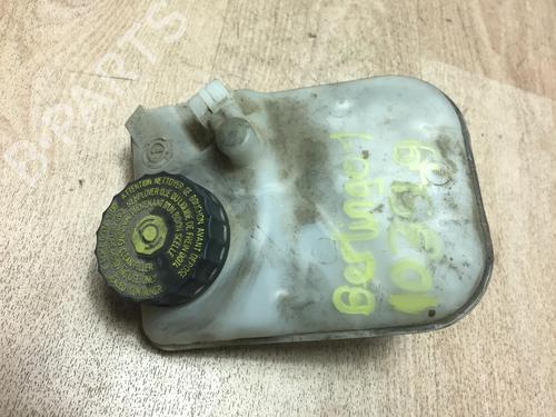 Used Brake master cylinder Brake master cylinder CITROËN BERLINGO / BERLINGO FIRST Box Body/MPV (M_) 1.6 HDI 75 (MB9HW) (75 hp) 20613338 20613338