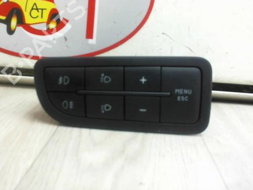 Used Headlight switch FIAT GRANDE PUNTO (199_) 1.3 D Multijet (75 hp) 12971352