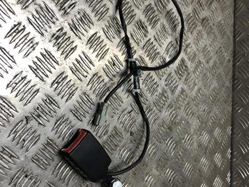 Used Seat buckle FIAT 500 (312_) 1.2 (312AXA1A) (69 hp) 31204788