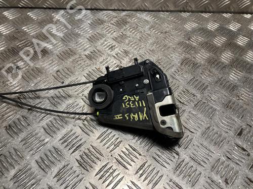 Used Rear left lock TOYOTA YARIS (_P9_) 1.4 D-4D (NLP90_, NLP90R) (90 hp) 31201797