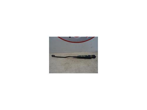 Used Rear windshield wiper arm JEEP GRAND CHEROKEE II (WJ, WG) 2.7 CRD 4x4 (163 hp) 15786059