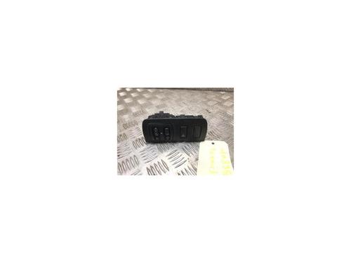 Used Switch RENAULT SCÉNIC III (JZ0/1_) 1.5 dCi (110 hp) 27529048