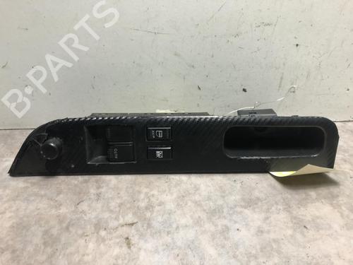Used Left front window switch SUZUKI SWIFT III (MZ, EZ) 1.3 DDiS (RS413D) (75 hp) 20617351