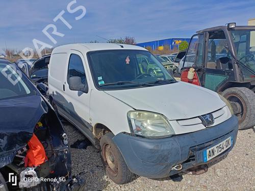 Recambios PEUGEOT PARTNER Box Body/MPV (5_, G_) 1.6 HDi 75 (75 hp) 4422645