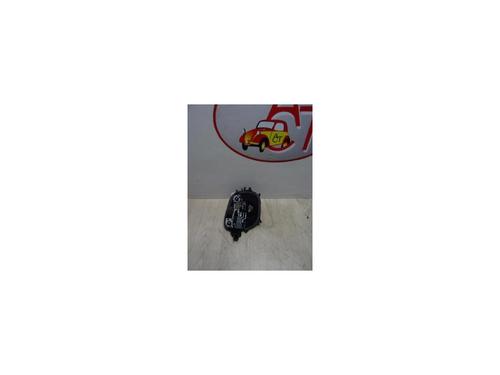 Kentekenverlichting PEUGEOT 208 I (CA_, CC_) 1.6 BlueHDi 120 (120 hp) 13290586