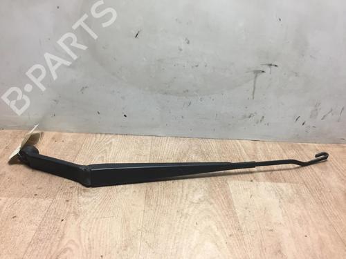 Used Front windshield wiper arm SUZUKI SX4 (EY, GY) 1.9 DDiS 4x4 (RW419D) (120 hp) 13279582