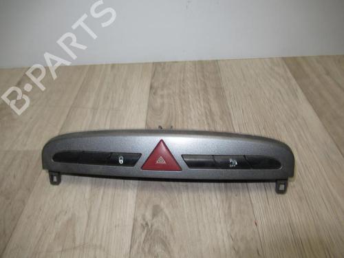 Used Warning switch PEUGEOT 308 SW I (4E_, 4H_) 1.6 HDi (109 hp) 13228818