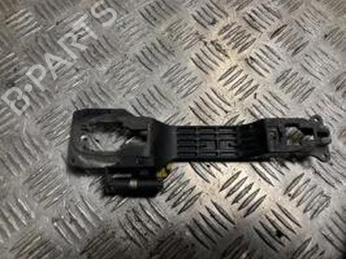 Used Front left exterior door handle TOYOTA YARIS (_P9_) 1.4 D-4D (NLP90_, NLP90R) (90 hp) 30703056