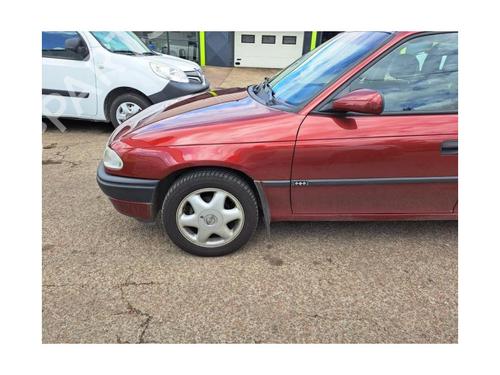 Sikkerhetsbelte bak høyre OPEL ASTRA F Hatchback (T92) 1.4 i 16V (F08, M08, F68, M68) | BP30785743I28