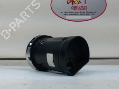 Air vent PEUGEOT 308 I (4A_, 4C_) 1.6 HDi | BP13127393I21