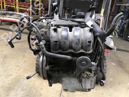 Motor VW GOLF IV (1J1) 1.6 16V (105 hp) 30785595