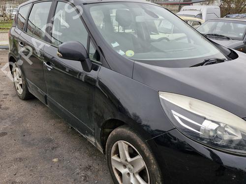 Left front fog light RENAULT GRAND SCÉNIC III (JZ0/1_) 1.5 dCi (JZ09, JZ0D, JZ10, JZ14, JZ1G, JZ29, JZ2C) | BP23403654C30 